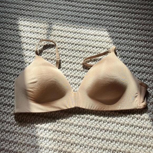 Skims Wireless Form T-shirt Demi Bra - Picture 2 of 3